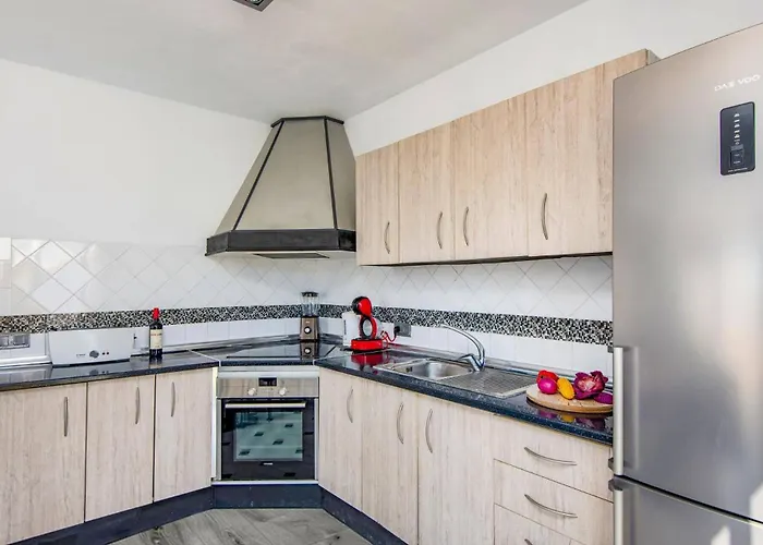 Zeus By Вілла Нерха